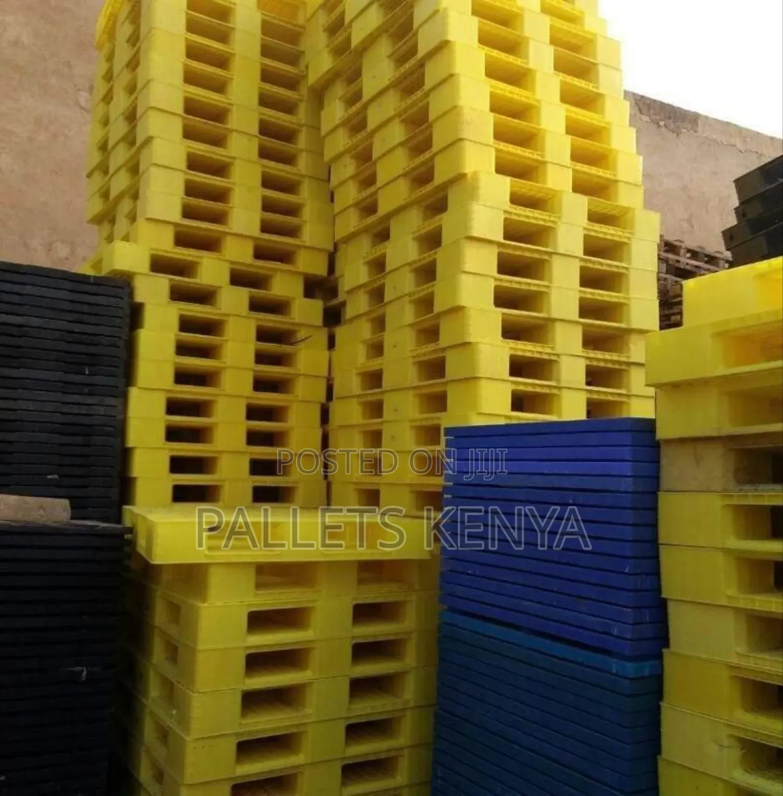 Plastic Pallets on Sale - Yellow Plastic Pallets