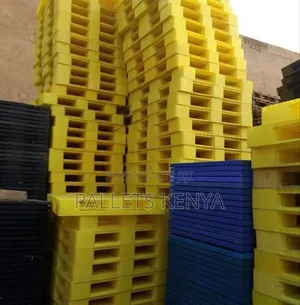 Plastic Pallets on Sale - Yellow Plastic Pallets