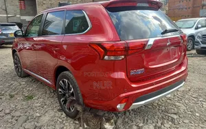 Mitsubishi Outlander 2017 Red