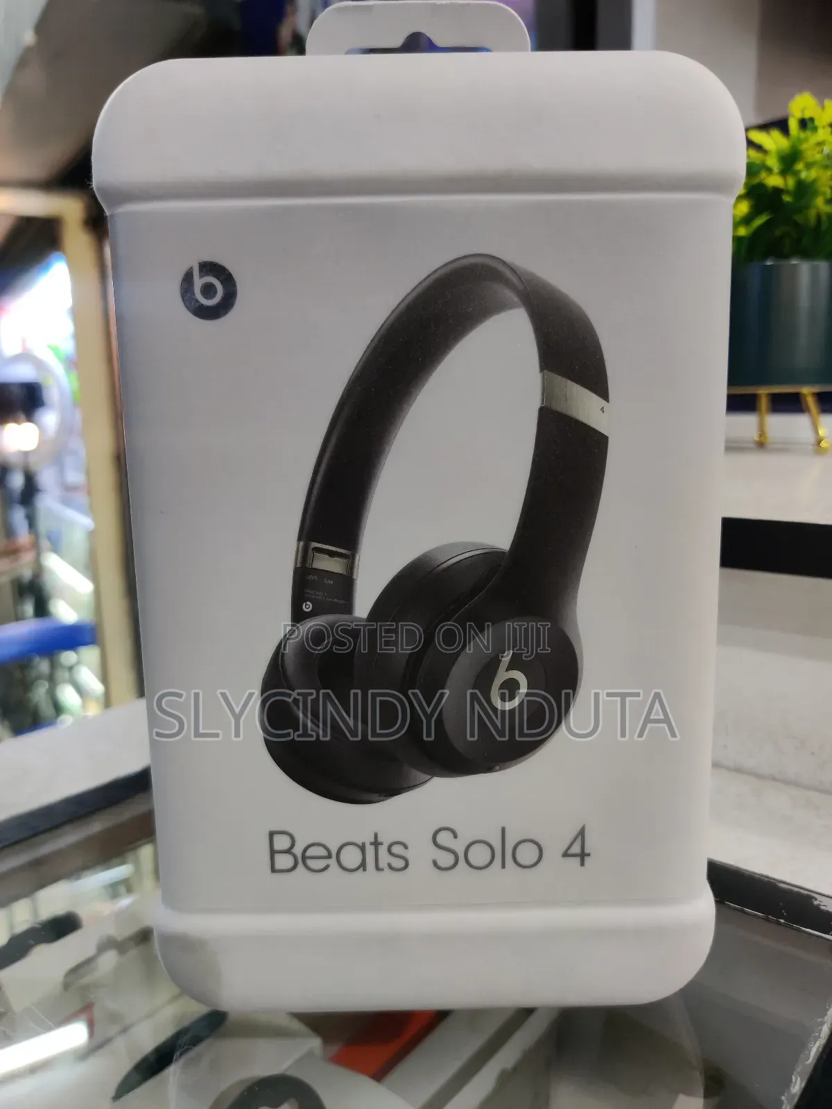 Beats Solo 4