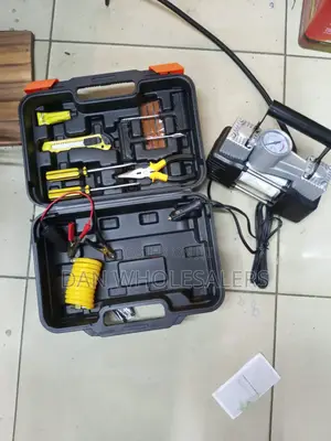 Double Cylinder Car Air Compressor, Tool Kit