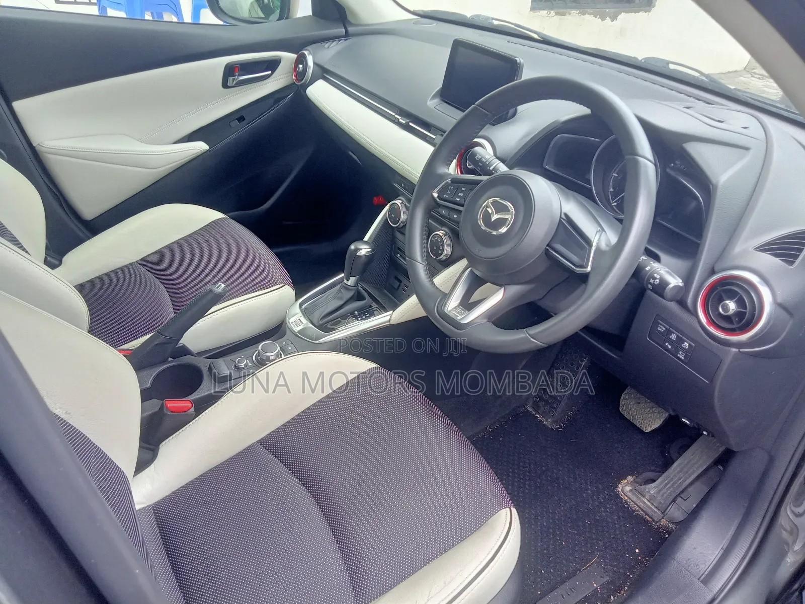 Mazda Demio 2017 Gray