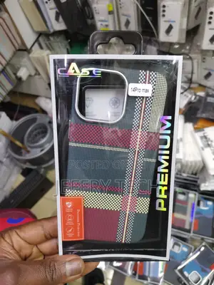 Polycarbonate Carbon Fiber Pattern, Case for 14 Pro Max