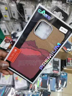 Carbon Fibre Magsafe Reflective Case for iPhone 13 Pro Max