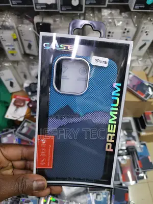 Luminous Magnetic Carbon Fiber Case - iPhone 16 Pro Max