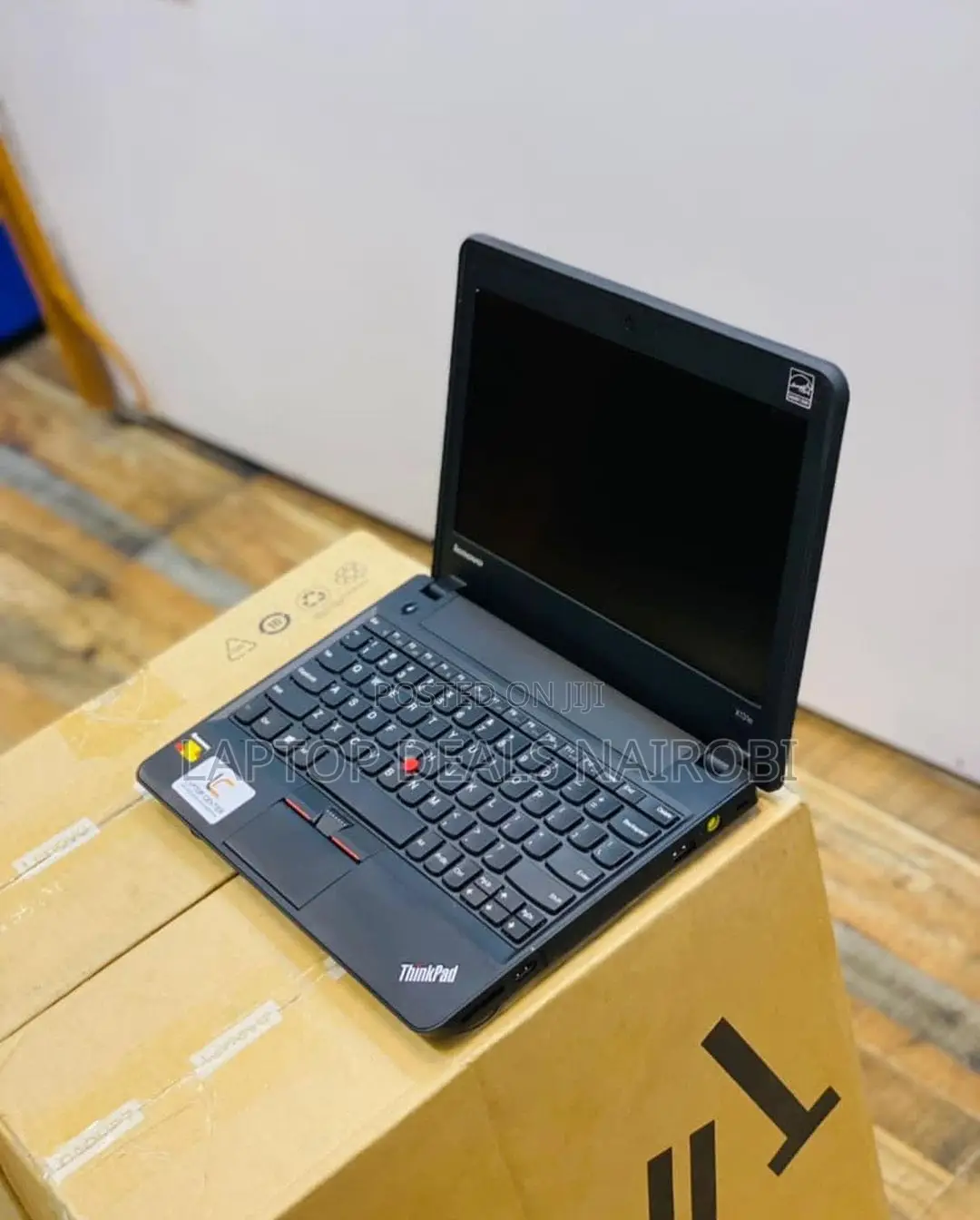 Laptop Lenovo ThinkPad X131e 4GB Intel SSD 128GB