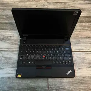 Laptop Lenovo ThinkPad X131e 4GB Intel Celeron HDD 500GB