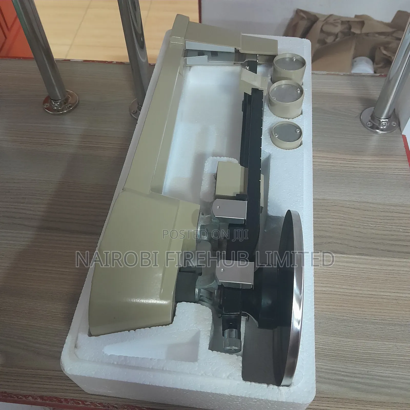 Beam Balance for School Laboratory