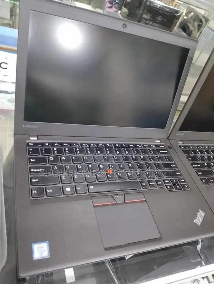 Laptop Lenovo ThinkPad X260 8GB Intel Core I7 SSD 256GB