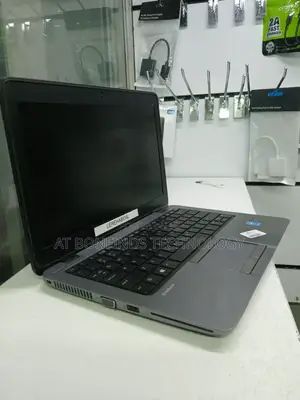 Laptop HP EliteBook 820 G2 8GB Intel Core I5 HDD 500GB