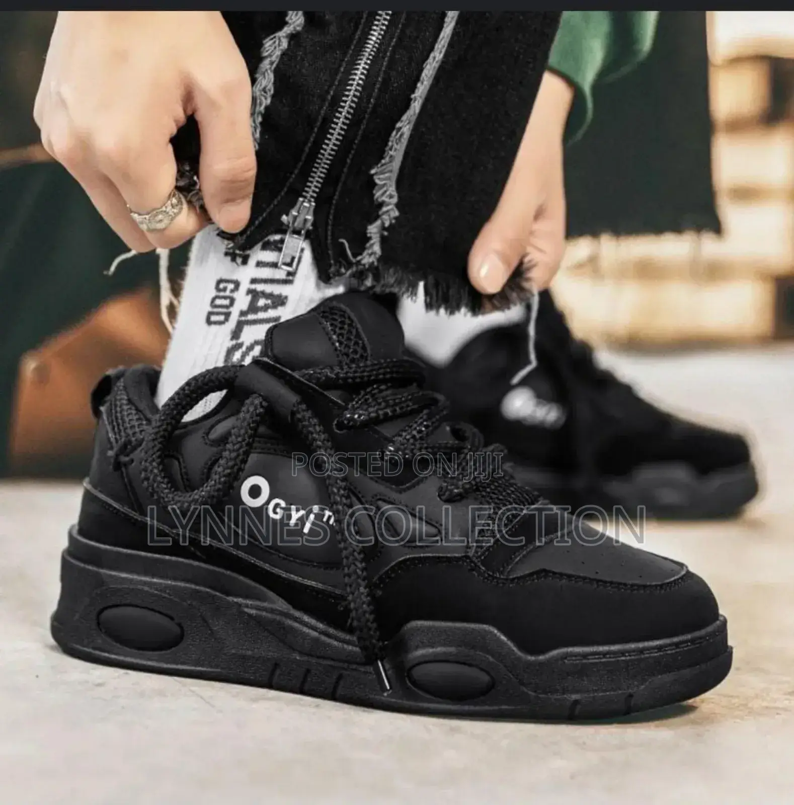 OGIY Sneakers