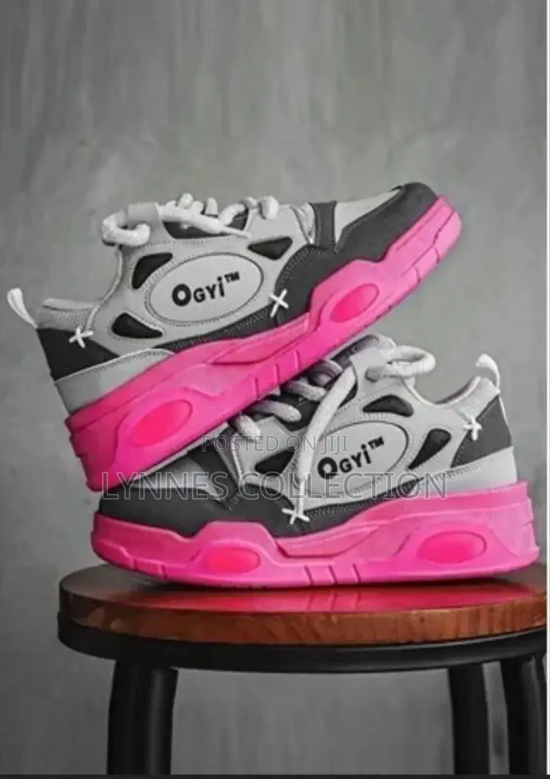 OGIY Sneakers