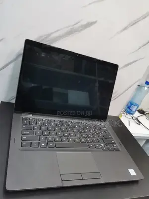 Laptop Dell Latitude 5300 8GB Intel Core I7 SSD 256GB