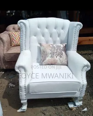 King Chair or Pedicure Seat, White Colour