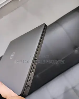 Laptop Dell Latitude 5300 8GB Intel Core I3 SSD 256GB