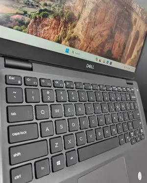 Laptop Dell Latitude 5300 8GB Intel Core I3 SSD 256GB