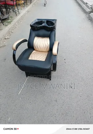 Sink Seat, Black and Gold Colour 