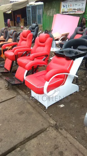 Striped White Shampoo Sink