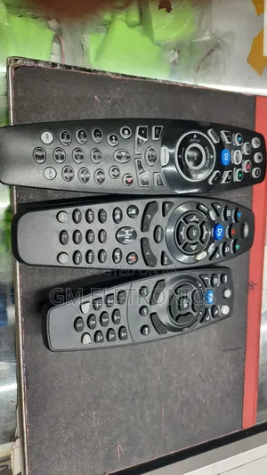 DSTV Replacement Remote Control + Batteries.