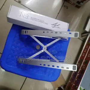 Laptop Stand/Laptop Stand