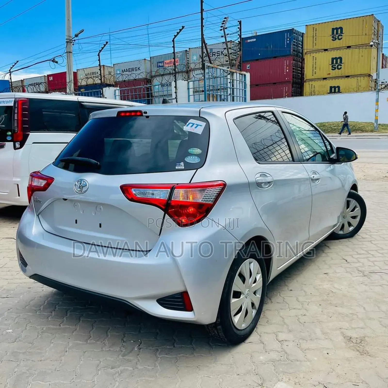 Toyota Vitz 1.3 AWD 5dr 2017 Silver