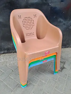 Comfortable NPL Plastic Chair