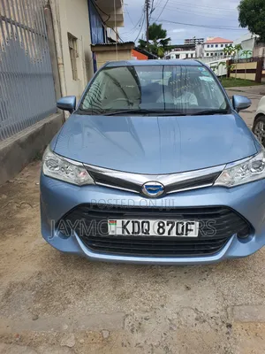 Toyota Corolla Fielder 2018 Blue