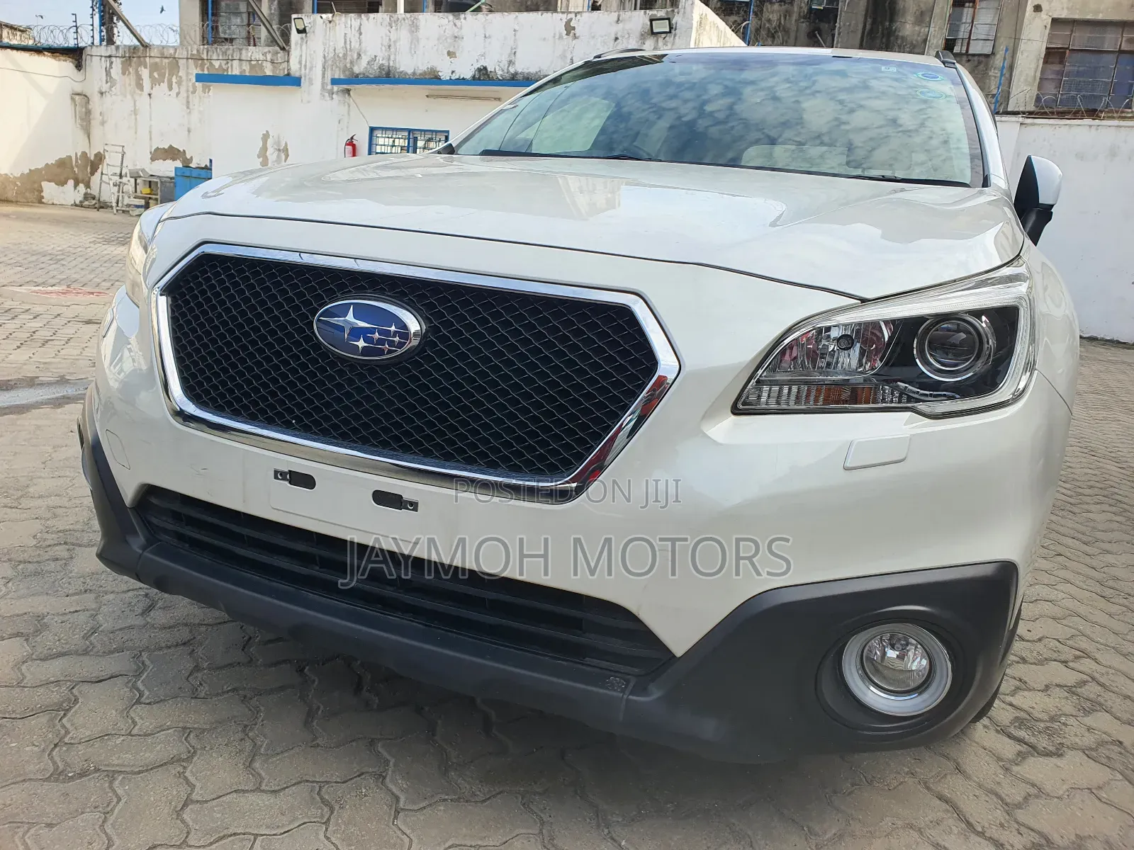 Subaru Outback 2016 White