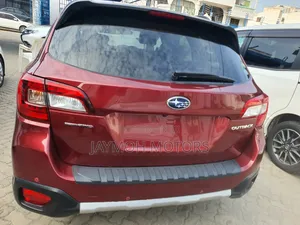 Subaru Outback 2016 Red