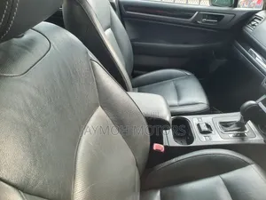 Subaru Outback 2016 Red
