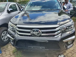 Toyota Hilux 2018 Black