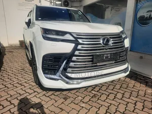 Lexus LX 2023 White