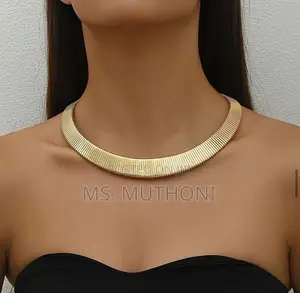 Simple Elegant Ladies Neckpieces