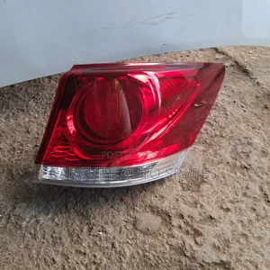 Crown Athlete 2014 to 2018 Tail Light Backlight