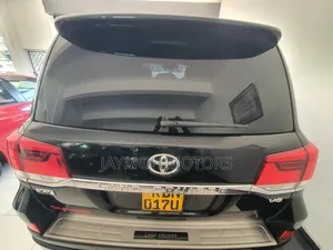 Toyota Land Cruiser 2017 Black