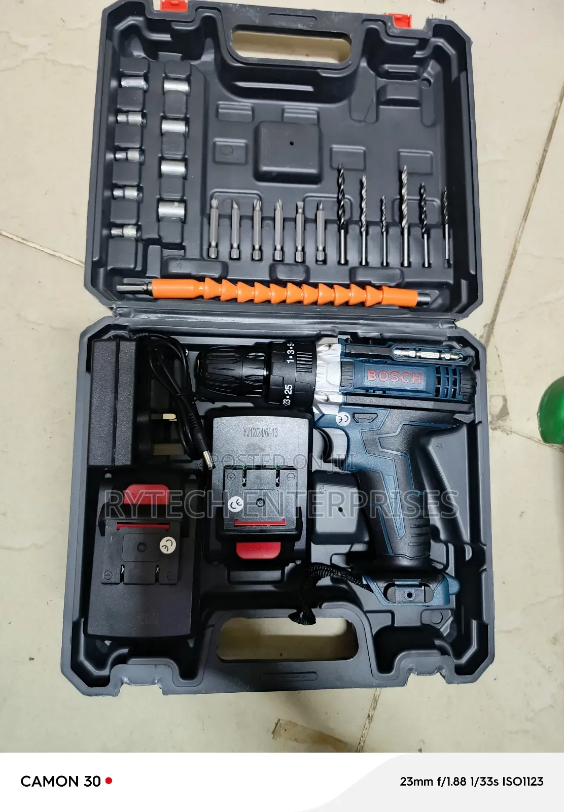 Bosch Cordless Drill Set/Cordless Drill