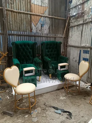 Pedicure Set, Platform and 2 Manicure Love Seats 