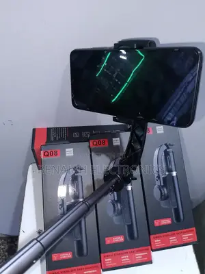 Q08 Gimble Stabilizer With a Tripod Stand