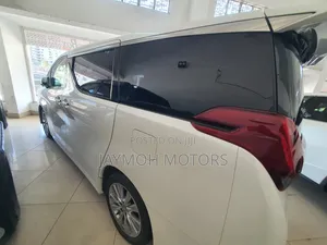 Toyota Alphard 2018 White