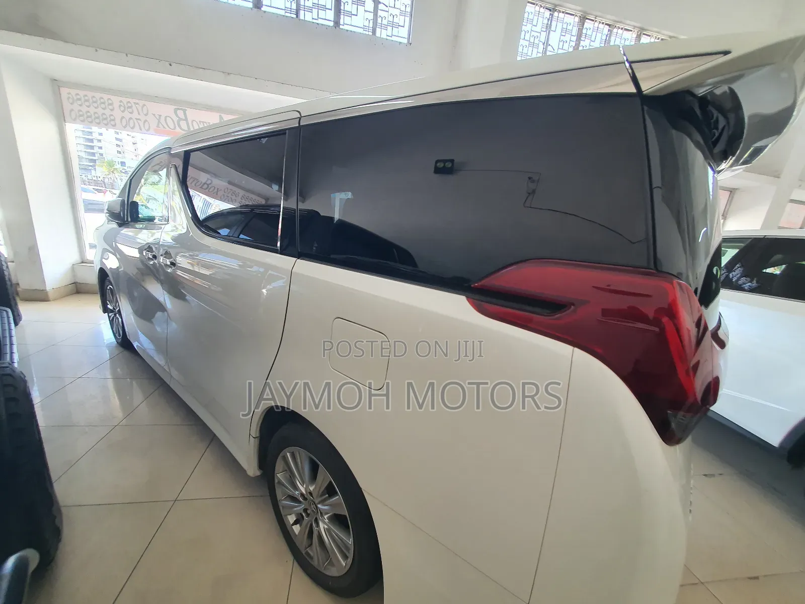 Toyota Alphard 2018 White