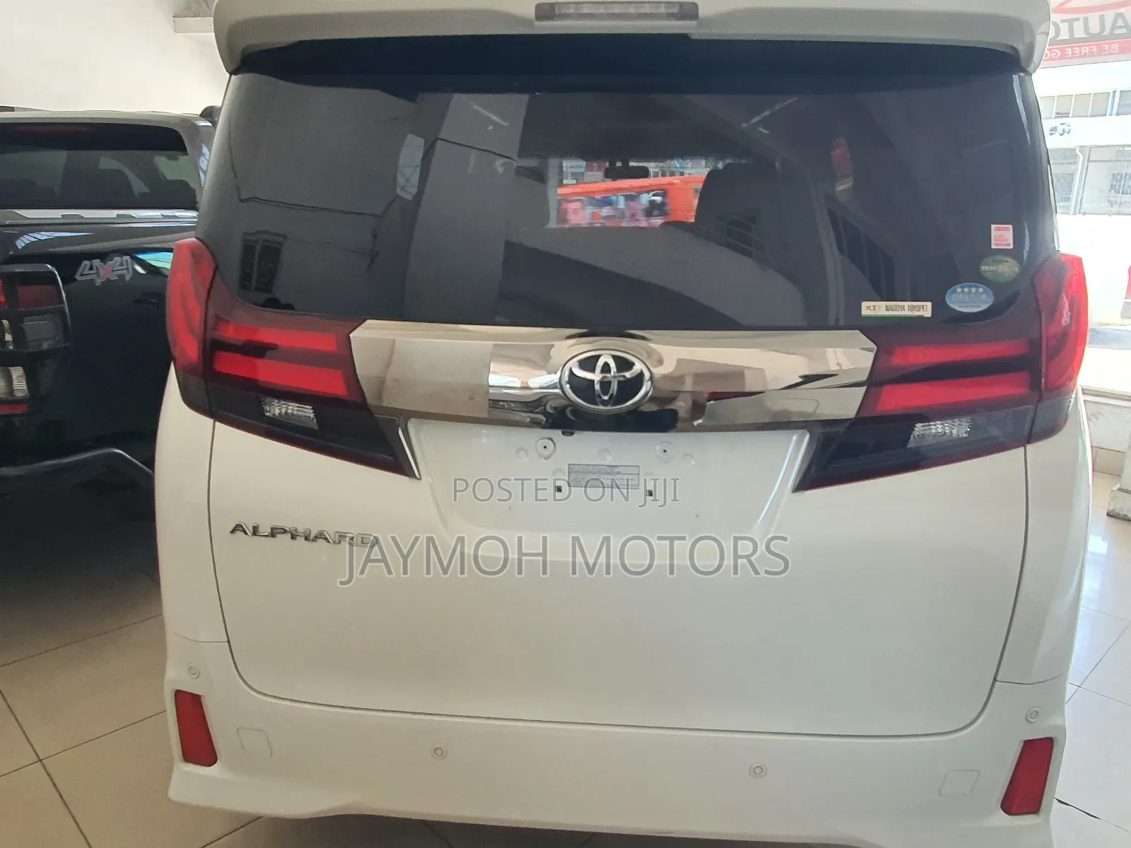 Toyota Alphard 2018 White