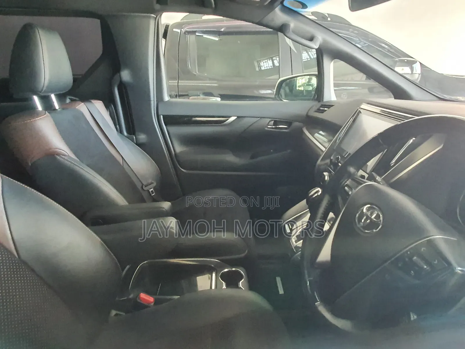 Toyota Alphard 2018 White