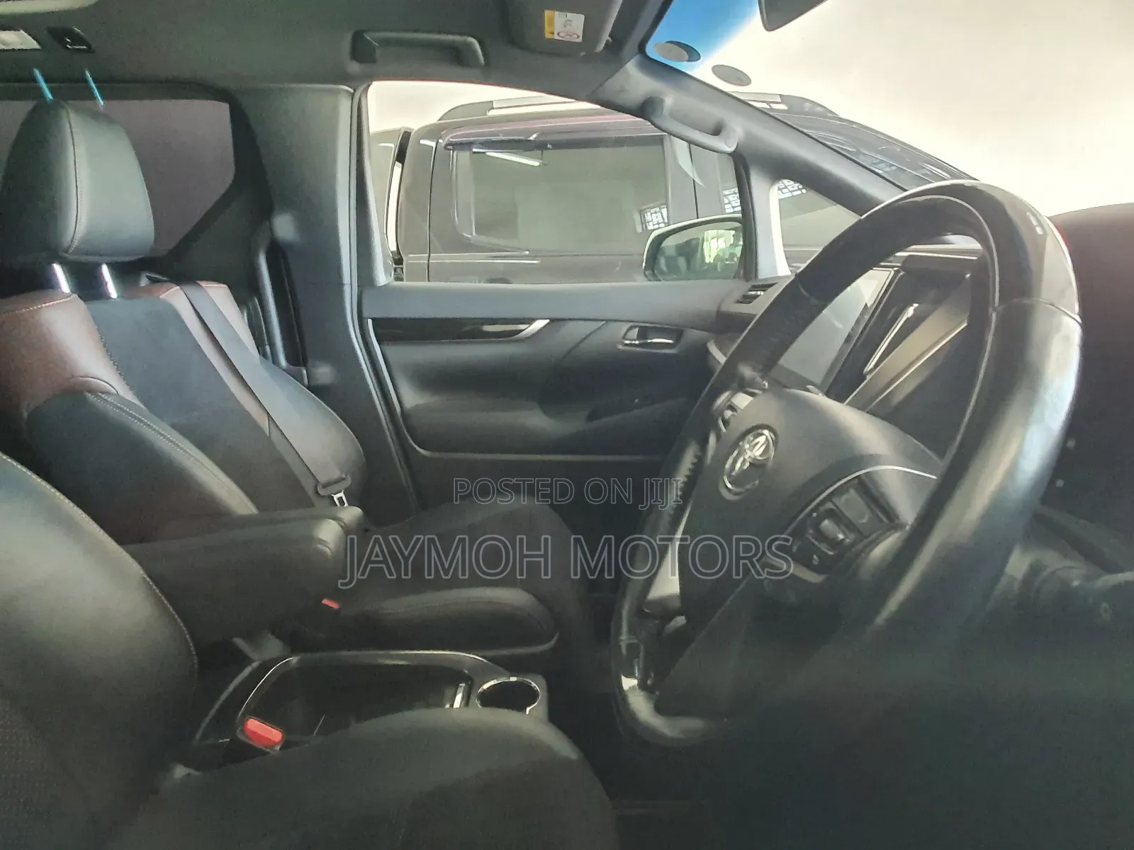 Toyota Alphard 2018 White