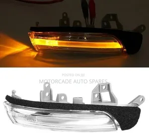 Toyota Ractis 2012-2016 Side Mirror Indicator Light