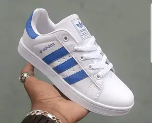 Adidas Adilette Sneakers 