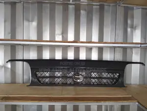 Toyota Hiace Shark 5l/3l Grille (Grey)