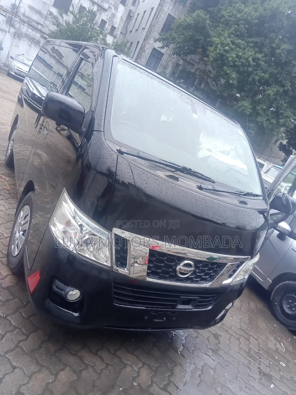 Nissan Caravan (Urvan) 2018 Black