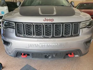 Jeep Grand Cherokee 2018 Silver