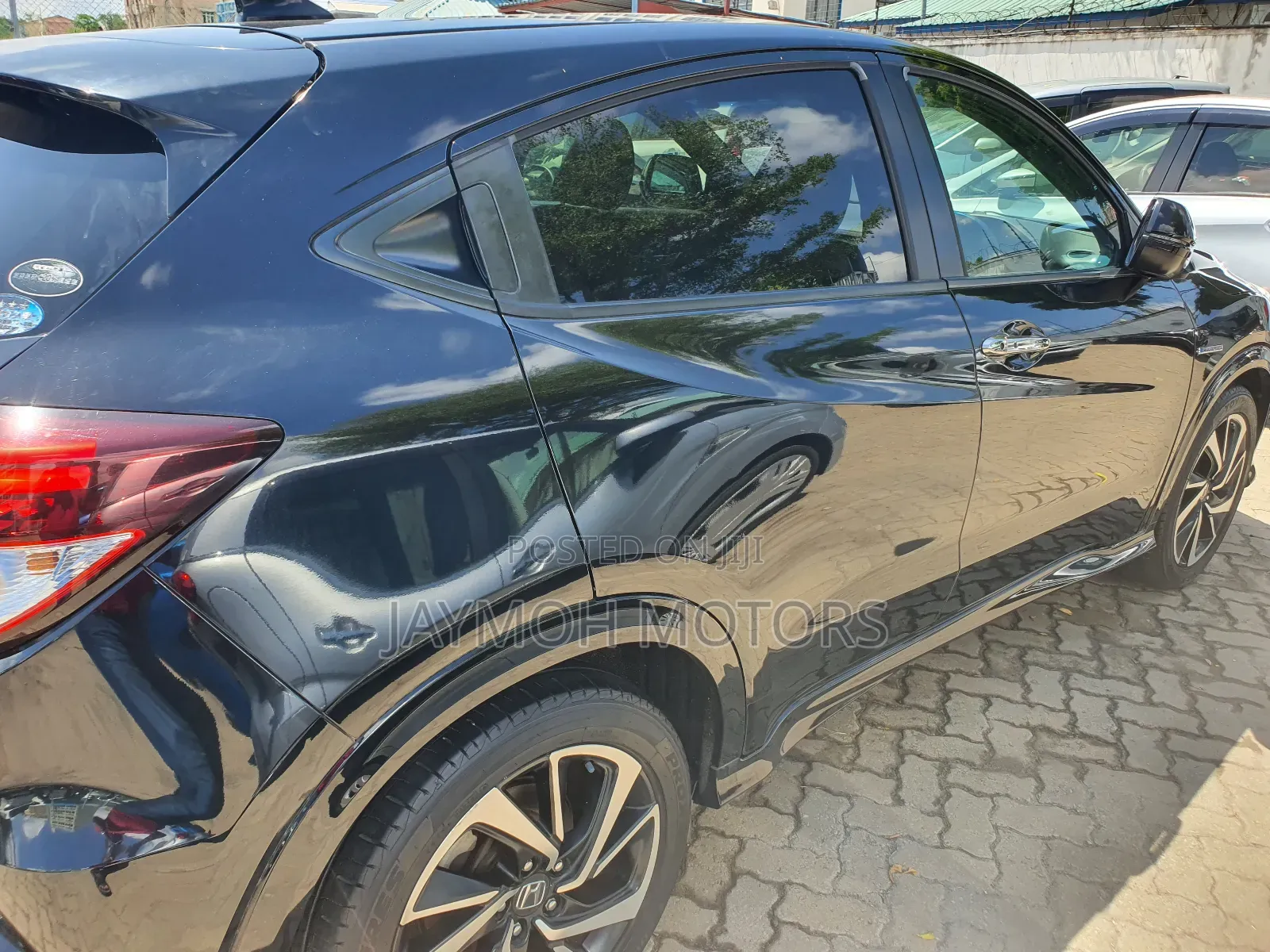 Honda Vezel 2017 Brown
