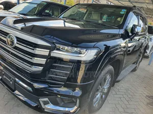 Toyota Land Cruiser 2023 Black